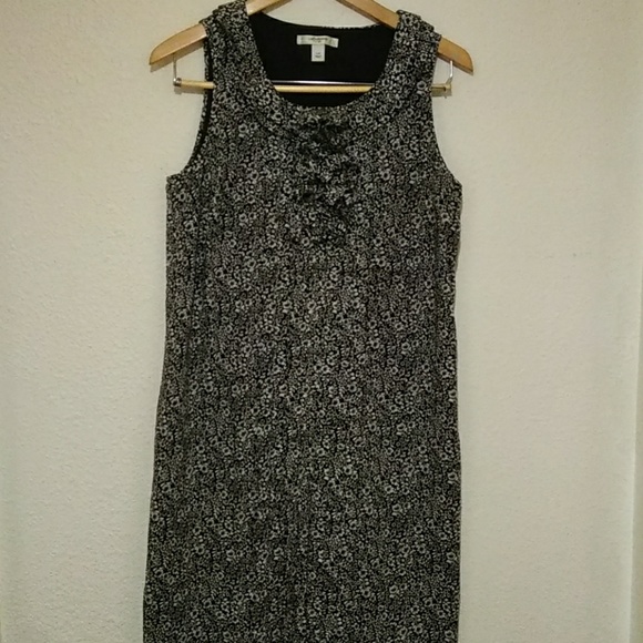 Liz Claiborne Dresses & Skirts - Women's Liz Claiborne Dress 👗
